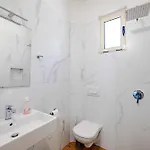 Bukuroshi Apartamento Borsh